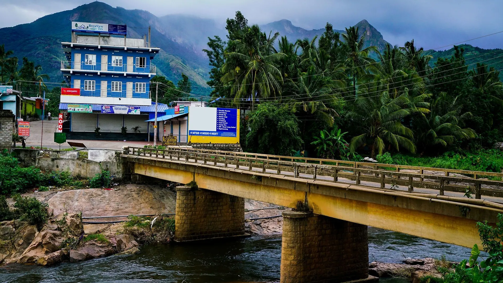 Oyo Preferred 15647 River View Inn مونار